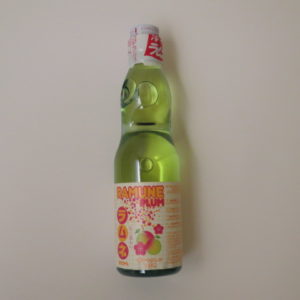 Limonade japonaise ramune prune